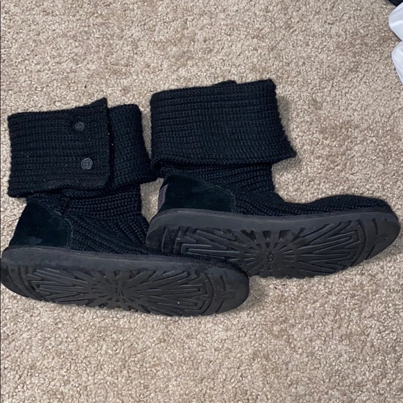 Authentic Ugg Cardi boot - Picture 2 of 5